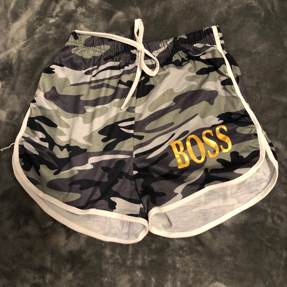 Cute workout suit - Picture 1 of 4